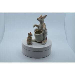 Ceramic Kangaroo and Joey Nesting Salt and Pepper Shakers Vintage Japan 1356